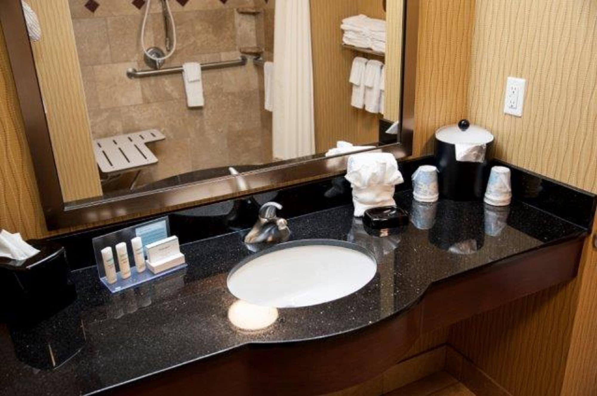 Hampton Inn & Suites Watertown Eksteriør billede